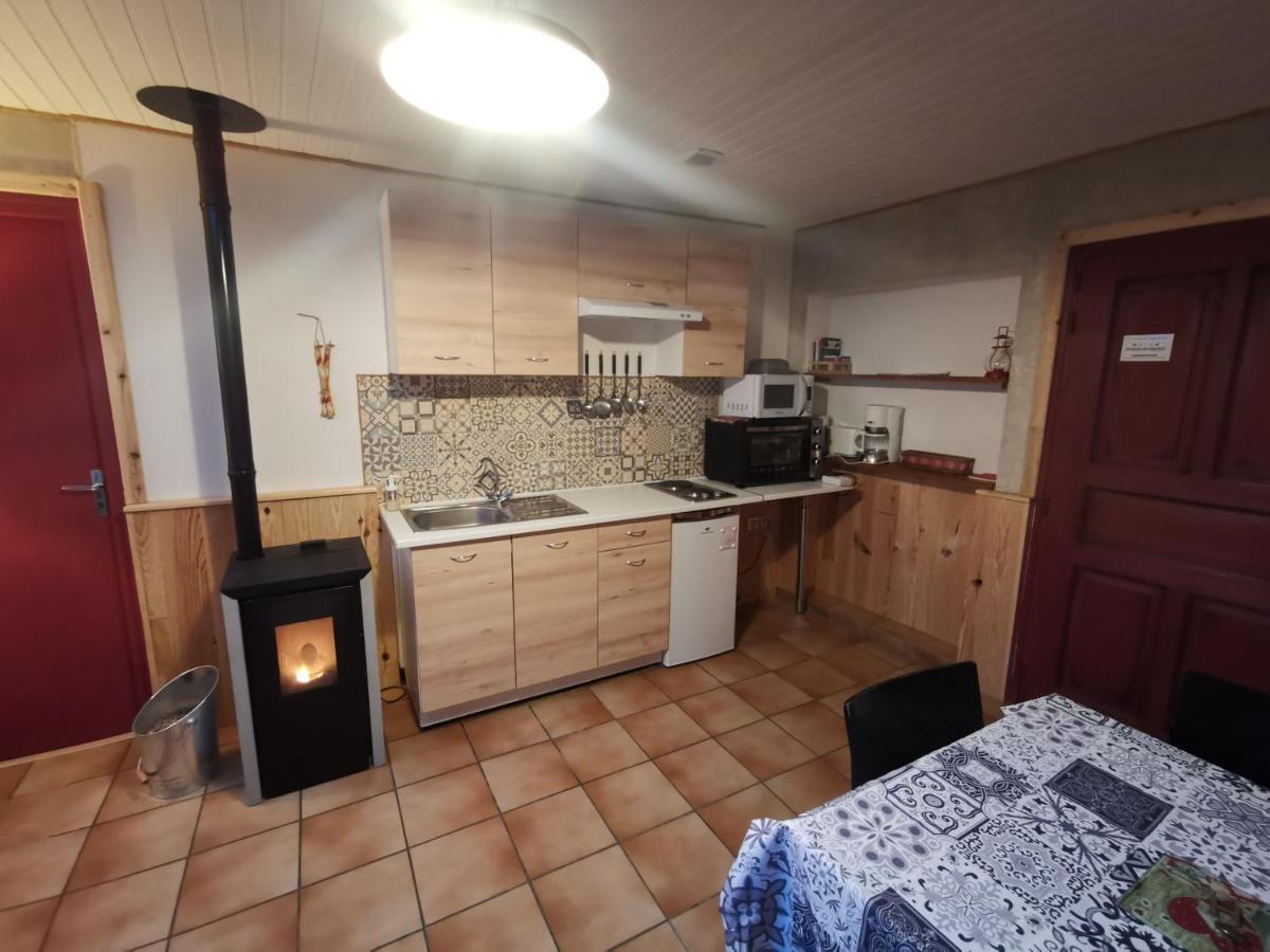 Gite Ha-Py Chalet Campan Exterior photo